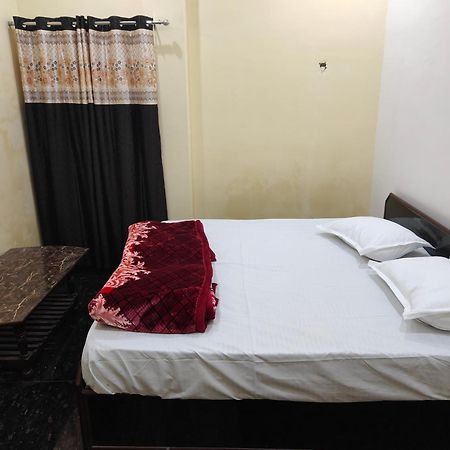 Sky Inn Paying Guest House バラナシ エクステリア 写真