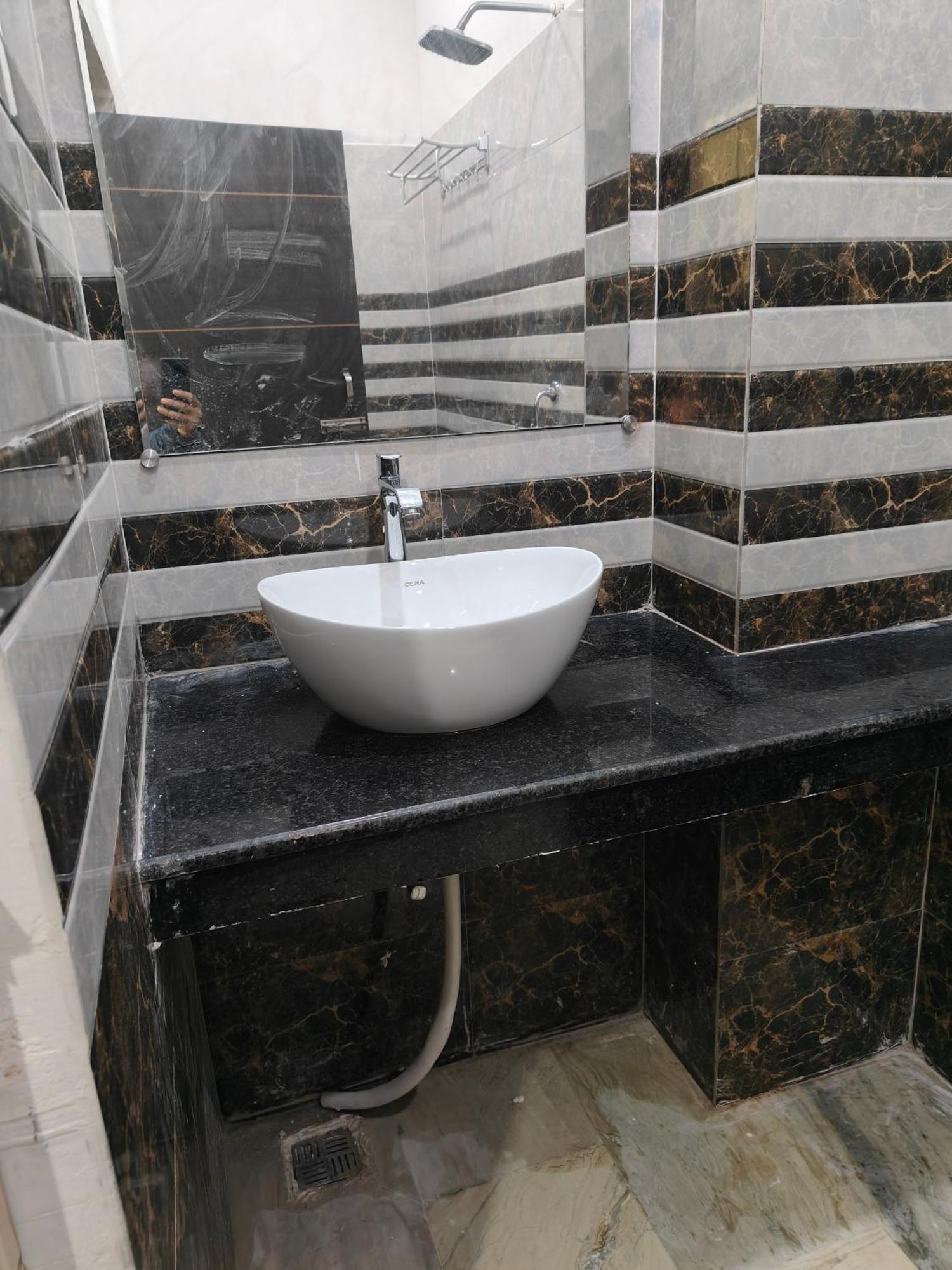 Sky Inn Paying Guest House バラナシ エクステリア 写真