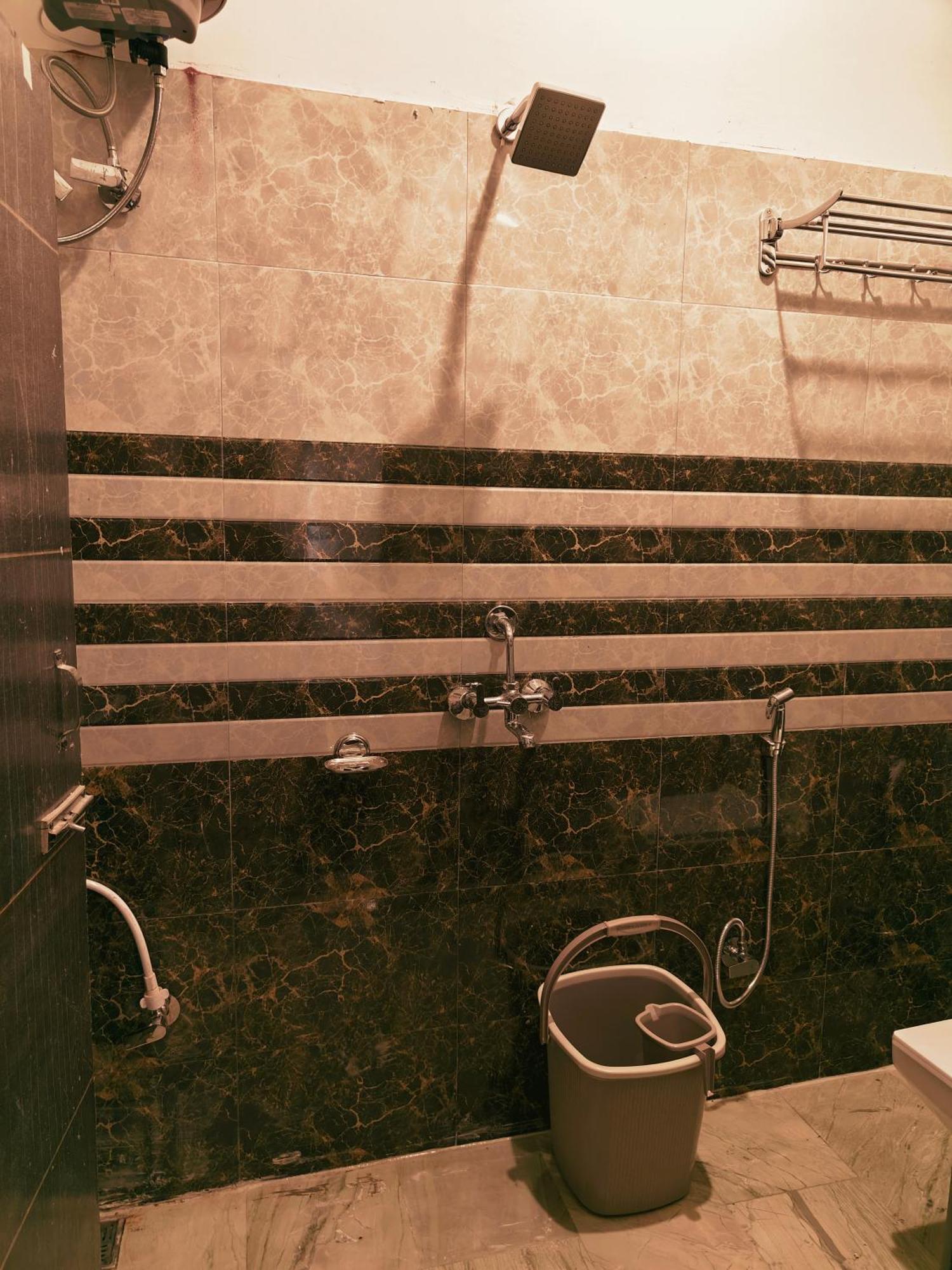 Sky Inn Paying Guest House バラナシ エクステリア 写真